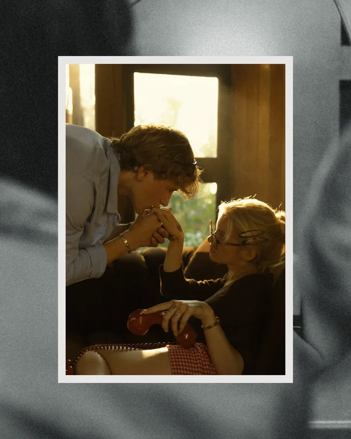 Cinematic Vintage Romance Seamless Panoramic Instagram Carousel Post Template — slide 2