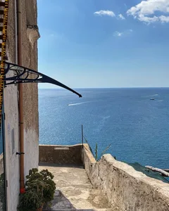 Mediterranean Coastal Summer Escape Seamless Panoramic Instagram Carousel Template — slide 3