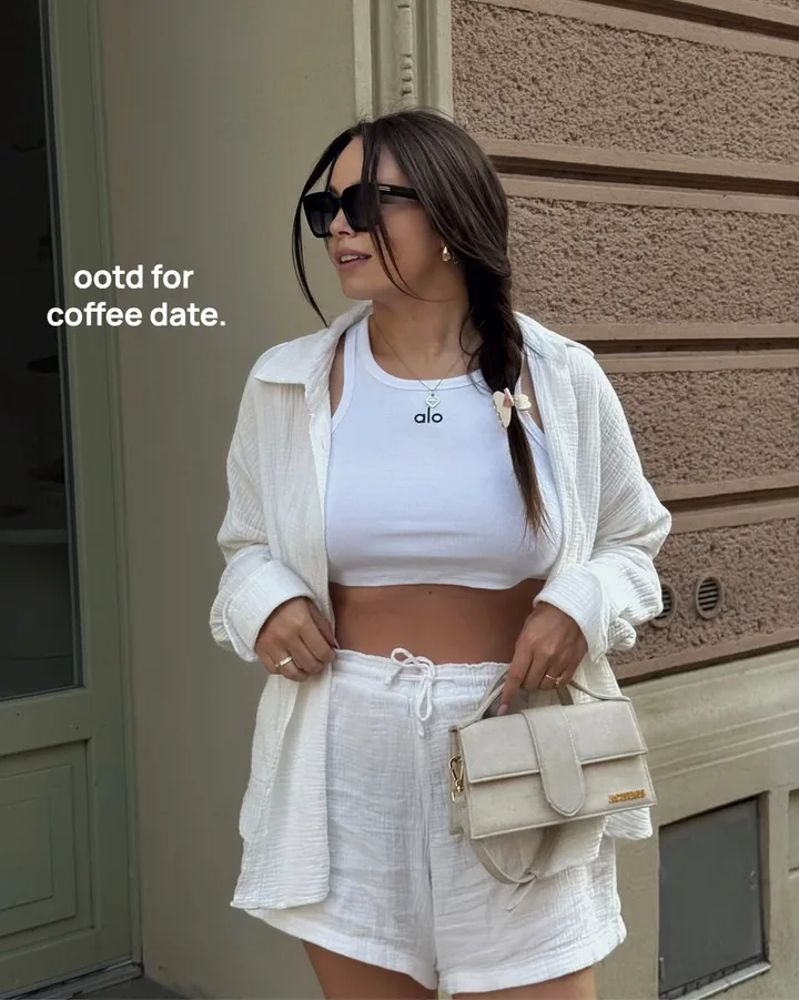 Life Lately: Chic Minimalist Lifestyle Seamless Instagram Carousel Template — slide 2